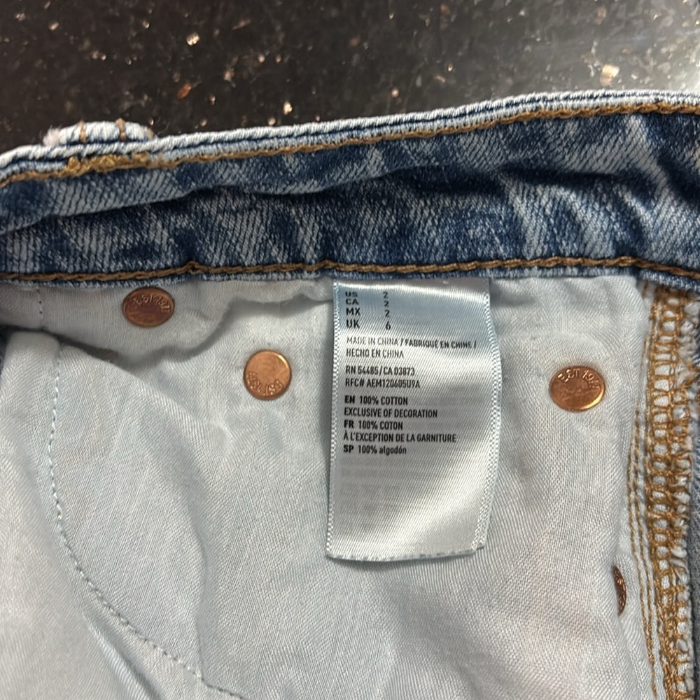 American eagle distressed acid wash lace detail mini skirt size 2 - Picture 2 of 10